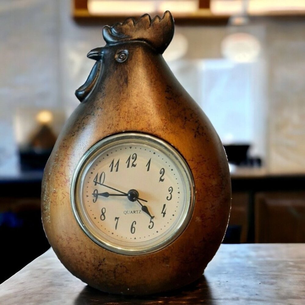 Rooster Resin Tabletop Clock in Working Order